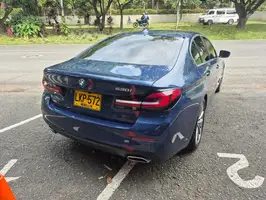 2022  Bmw Serie - Image 16