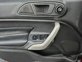 2013  Ford Fiesta - Image 20