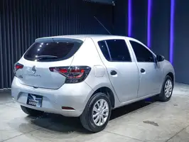 2022  Renault Sandero - Image 12