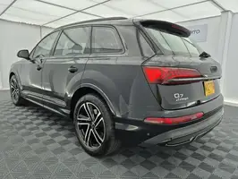 2022  Audi Q7 - Image 10