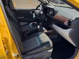 2025  Hyundai Grand - Image 10