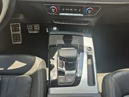 2022  Audi Q5 - Image 44