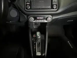 2021  Nissan Kicks - Image 12