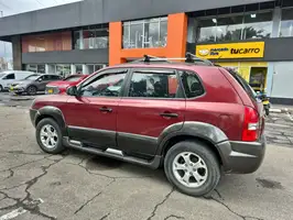 2009  Hyundai Tucson - Image 12