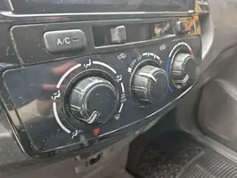 2014  Toyota Hilux - Image 22