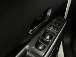 2021  Nissan Kicks - Image 16