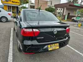 2017  Volkswagen Voyage - Image 24