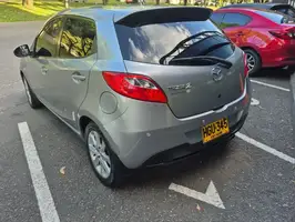 2014  Mazda 2 - Image 12