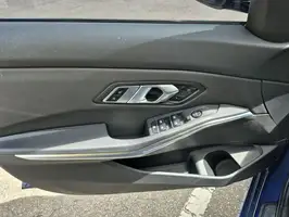 2022  Bmw Serie - Image 35