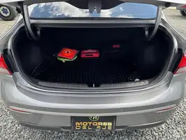 2022  Kia Rio - Image 12