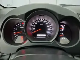 2011  Toyota Hilux - Image 21