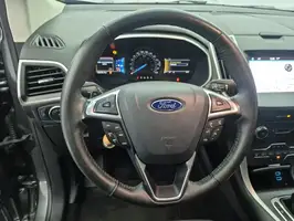 2017  Ford Edge - Image 43