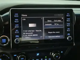 2021  Toyota Hilux - Image 24