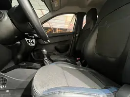 2025  Renault Kwid - Image 21