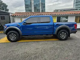 2018  Ford F - Image 30