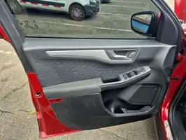 2021  Ford Escape - Image 39