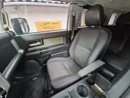 2012  Toyota Fj - Image 24