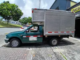 2000  Chevrolet Luv - Image 12