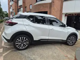 2024  Nissan Kicks - Image 11