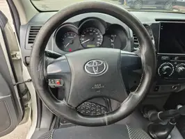 2014  Toyota Hilux - Image 23