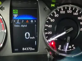 2021  Toyota Hilux - Image 22