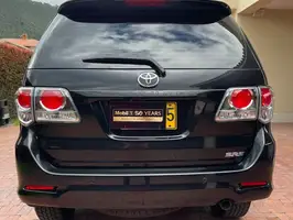 2013  Toyota Fortuner - Image 12