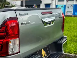 2022  Toyota Hilux - Image 13