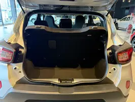 2025  Renault Kwid - Image 25