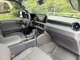 2025  Toyota Prado - Image 37