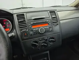 2012  Nissan Tiida - Image 22