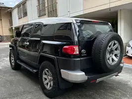 2019  Toyota Fj - Image 12