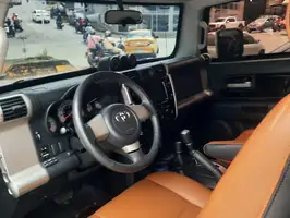 2019  Toyota Fj - Image 19