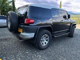 2019  Toyota Fj - Image 35