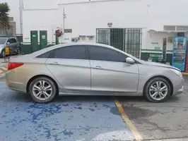 2012  Hyundai Sonata - Image 15