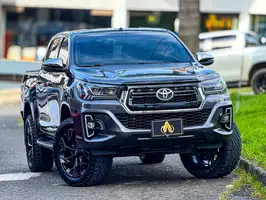 2019  Toyota Hilux - Image 7
