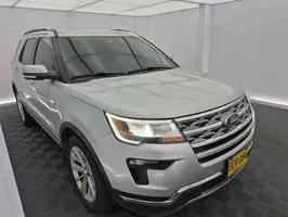 2019  Ford Explorer - Image 6