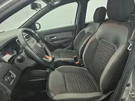 2022  Renault Duster - Image 19