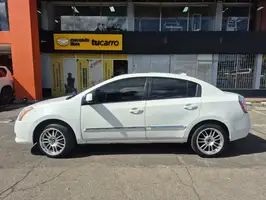 2013  Nissan Sentra - Image 11