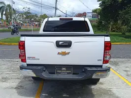 2023  Chevrolet Colorado - Image 10