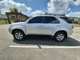2011  Toyota Fortuner - Image 24