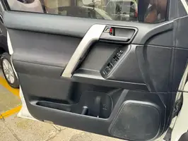 2019  Toyota Prado - Image 23