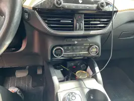 2021  Ford Escape - Image 24