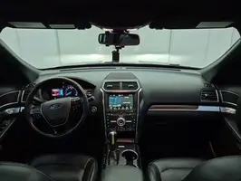 2018  Ford Explorer - Image 22