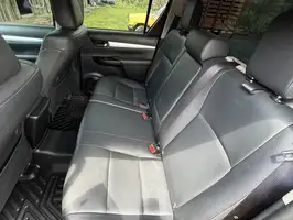 2023  Toyota Hilux - Image 24