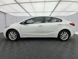 2015  Kia Cerato - Image 38