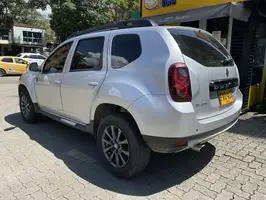 2020  Renault Duster - Image 11