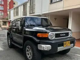 2019  Toyota Fj - Image 8