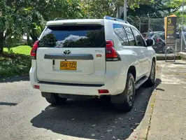 2020  Toyota Prado - Image 32