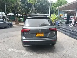 2019  Volkswagen Tiguan - Image 13