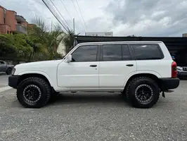 2008  Nissan Patrol - Image 17